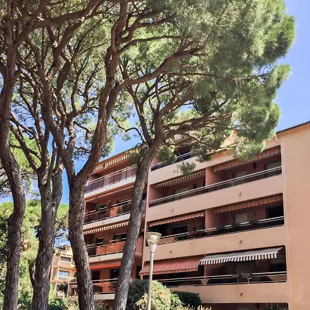 Les Pins Ensoleilles-6 By Interhome