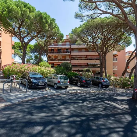 Les Pins Ensoleilles-6 By Interhome